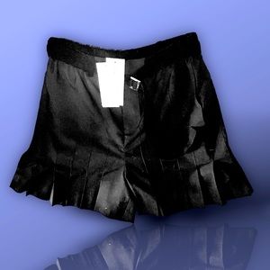Socai 2023 NWOT black pleated shorts/kilt. 100% authentic